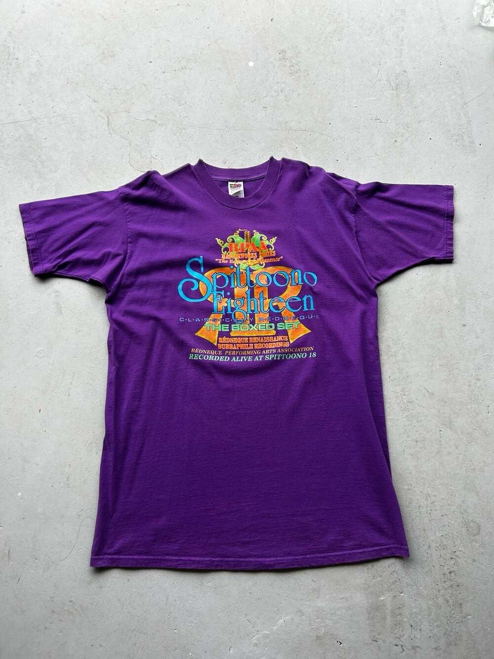 Vintage Fruit of the Loom Spittoono Eighteen The Boxed Set T-Shirt XXL